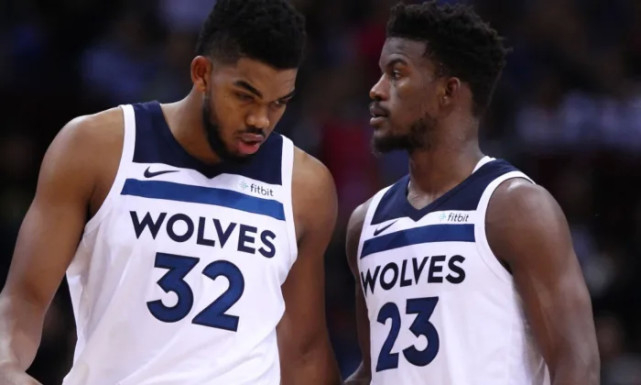 球迷多次使用焰火，拜仁被罚关闭部分看台