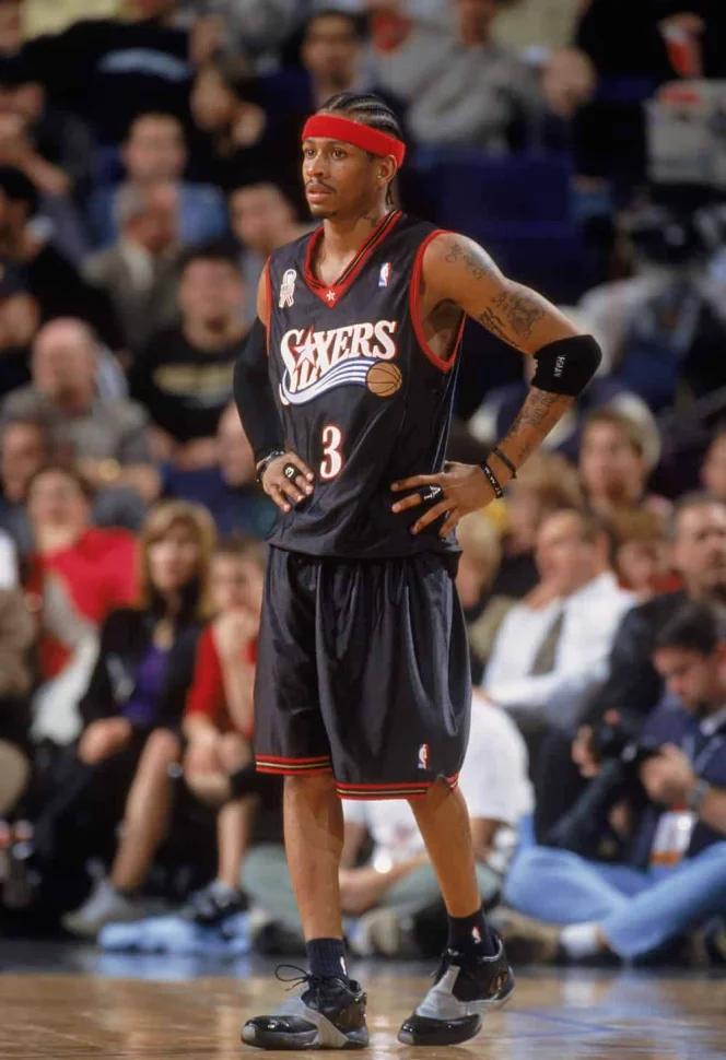 西蒙斯：很开心见到孙兴慜，他是热刺传奇&我很荣幸继承7号